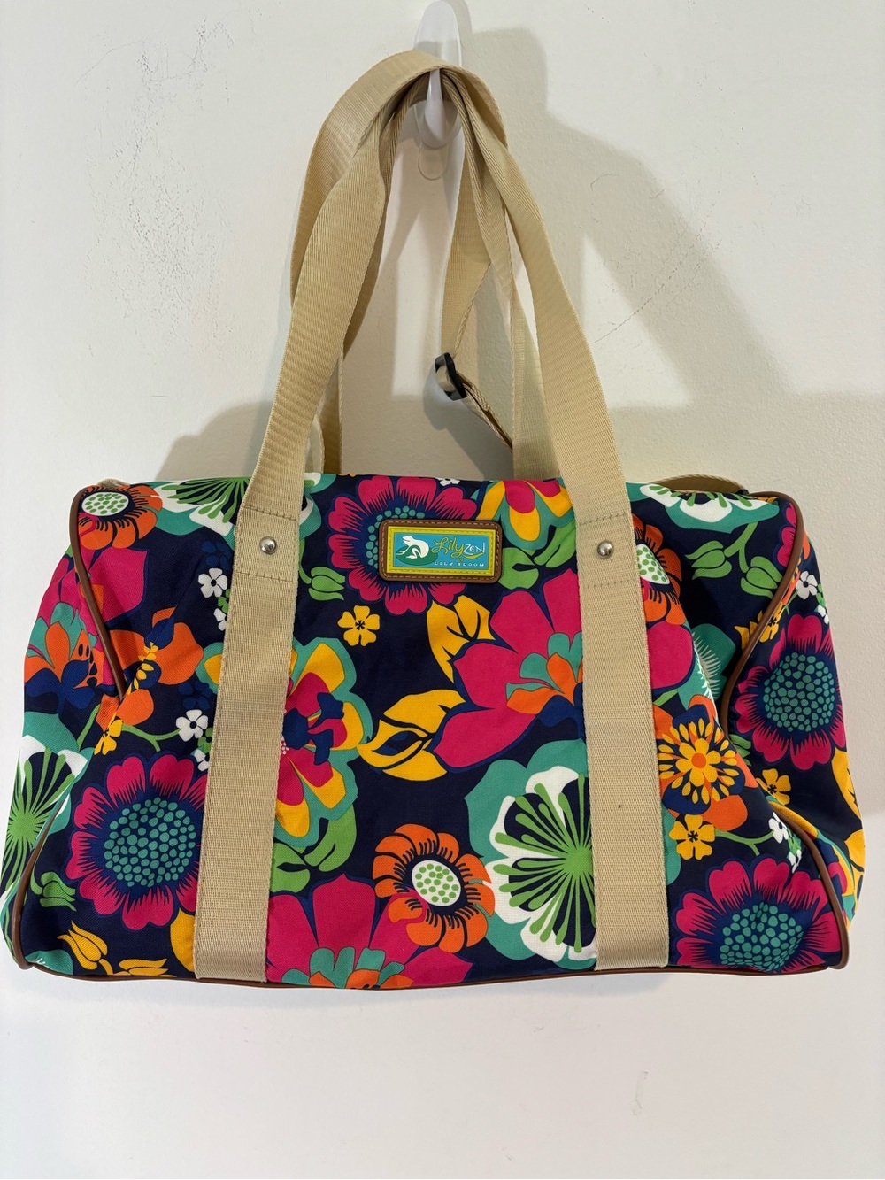 Lily Zen by Lily Bloom Vibrant Floral Weekender Bag - Navy Pink Multi Color Vaca